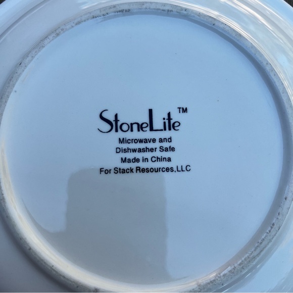 Stonelite Ceramic Plate Set of Four Cocktail Drinks and Checkerboard Print 9" - Picture 8 of 9